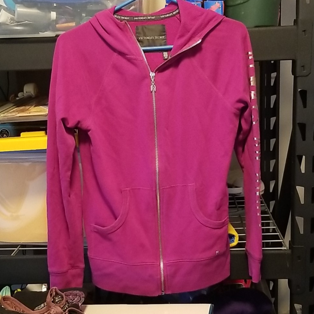 VS sweatshirt